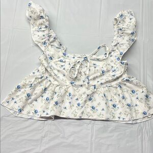 SHEIN - Floral Ruffle Sleeve Top - White and Blue - Small